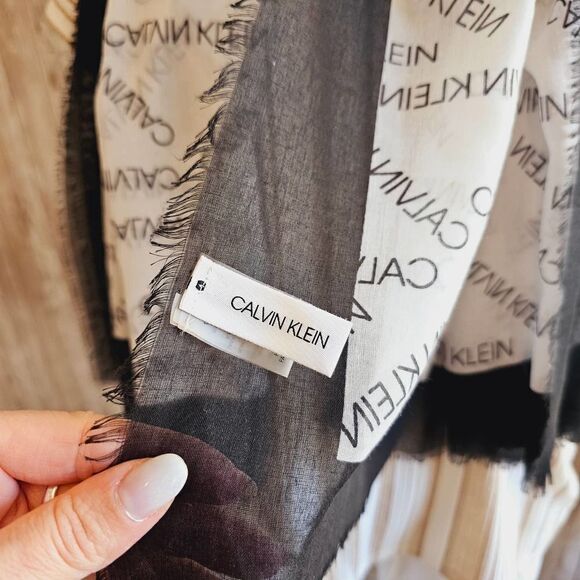 Calvin Klein Logo Print Sheer Scarf Black White New - Picture 4 of 5